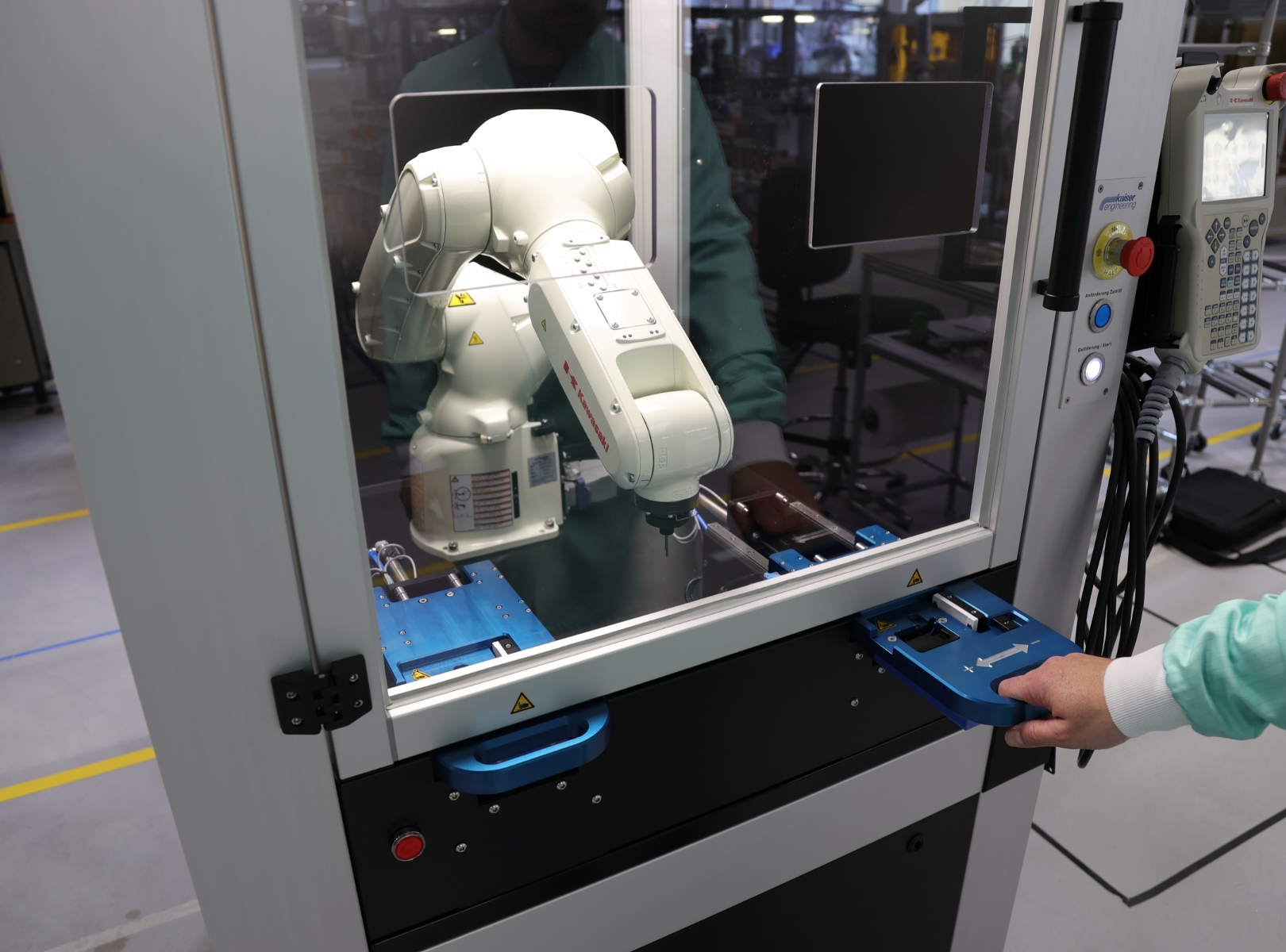 Kundenreferenz Elesta Roboterzelle